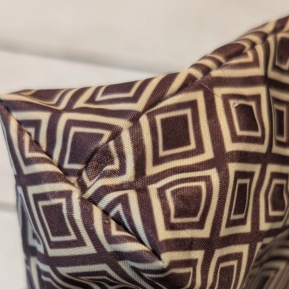 Vintage Estée Lauder Geometric Patterned Cosmetic Bag, Zippered Makeup Pouch - Picture 10 of 11